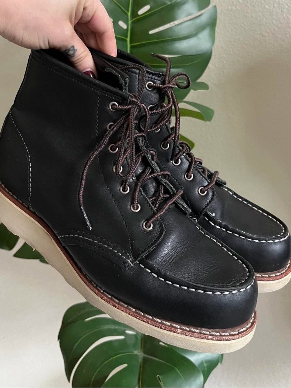 Red Wing Heritage Women’s 3373 Size 7.5